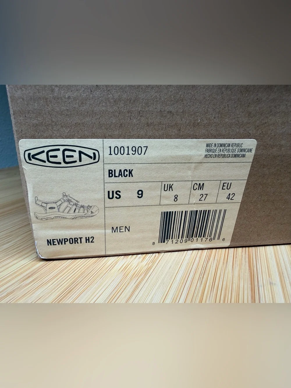 KEEN Newport H2 Men's Closed Toe Black Grey Water Hiking Sandals Size 9 NIB